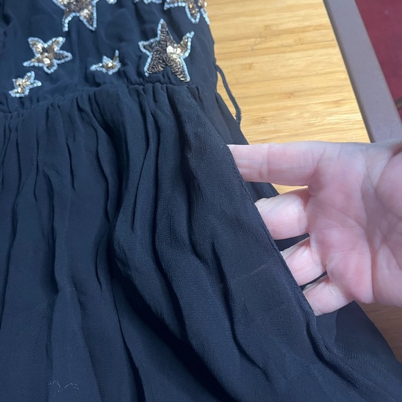 NWT Vero Alfie- Elegant Black Star Embellished Dress. Size M - Picture 7 of 9